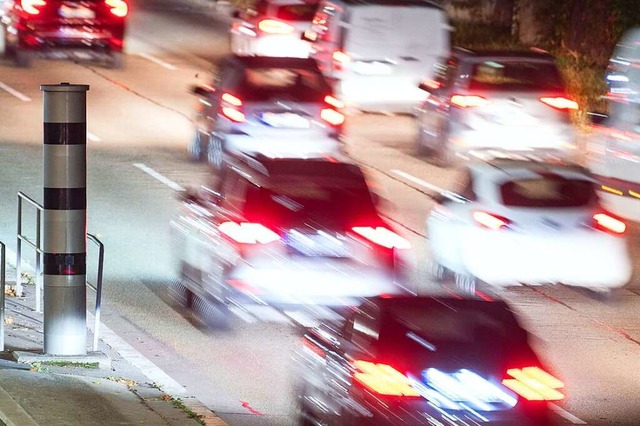 Mit den neuen Regeln sollen Radfahrer und Fugnger besser geschtzt werden.  | Foto: Marijan Murat