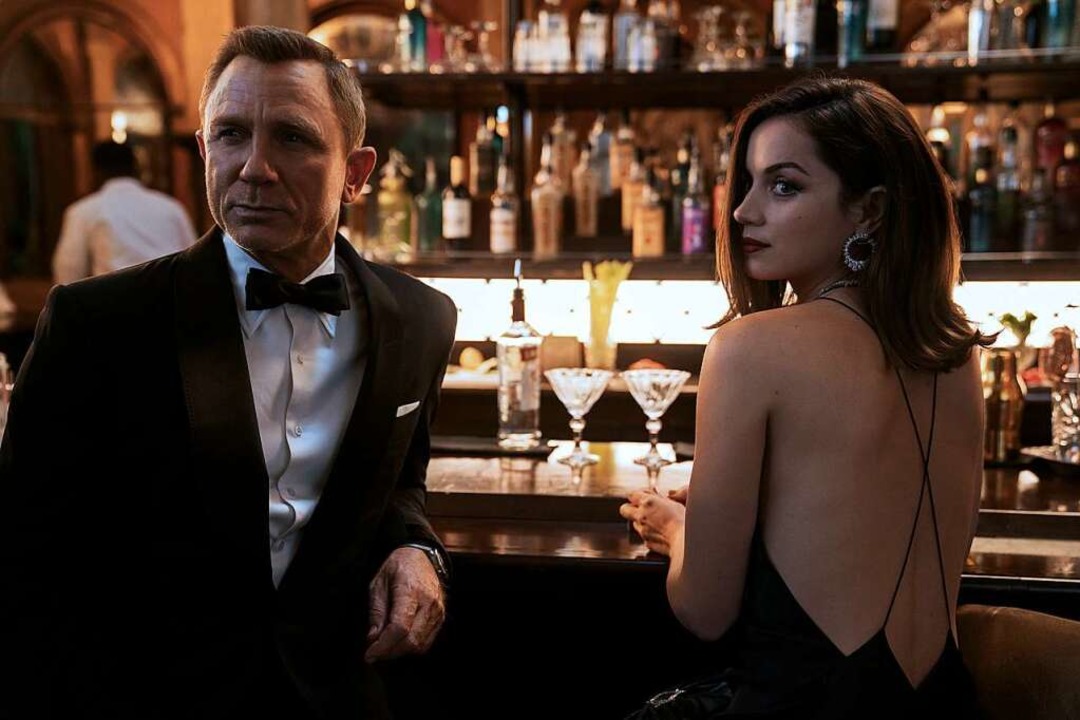 Daniel Craig darf sich im neuen Bond-F... bekämpft er die Bösewichte auf Kuba.   | Foto: Nicola Dove (dpa)
