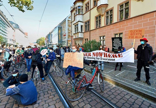 &#8222;Wohnungen fr Alle&#8220; forderten die Demonstrierenden  | Foto: Michael Bamberger
