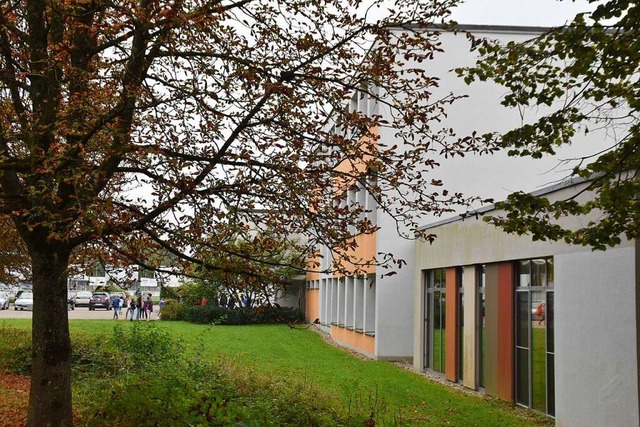 In der Hans-Thoma-Schule in Warmbach v...rricht gibt es auch  Freizeitangebote.  | Foto: Maja Tolsdorf