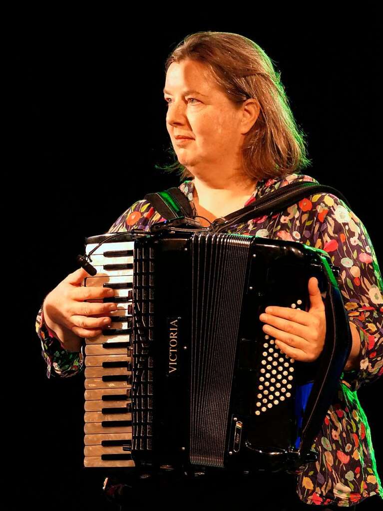 Der Auftritt der Amsterdam Klezmer Band bei der 31. Staufener Kulturwoche geriet im Zelt der Kulturbaustelle zu einem beeindruckenden Erlebnis. Die zahlreichen Zuschauer beklatschten die enorme instrumentale Virtuositt.