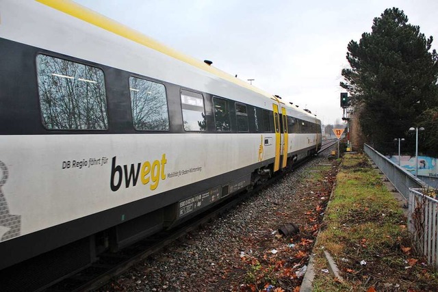 Mit dem Fahrplanwechsel verlangsamt si...r Hochrheinstrecke die Fahrt nach Ulm.  | Foto: Rolf Reimann