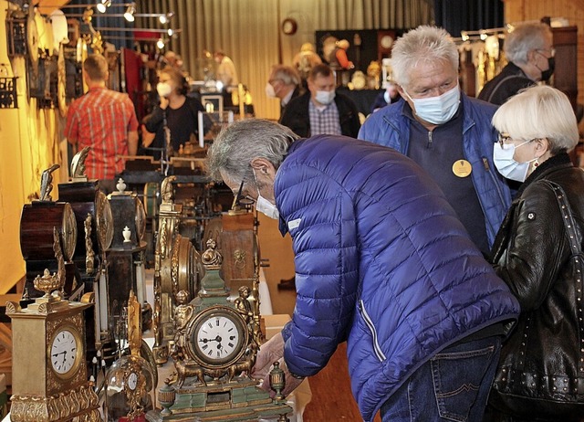 Vielfltig war das Spektrum der Uhren ...ik-Uhrenbrse in der Wolfwinkelhalle.   | Foto: Gert Brichta