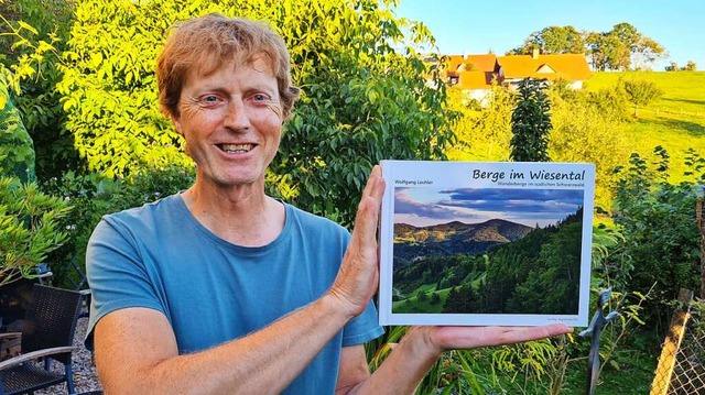 Wolfgang Lechler aus Zell gibt sein er...ber &#8222;Berge im Wiesental&#8220;.  | Foto: Gerald Nill