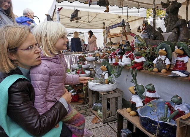 Der Tpfermarkt erfreut sich in Waldsh...ntstand 2019 vor der Corona-Pandemie.   | Foto: Ursula Freudig