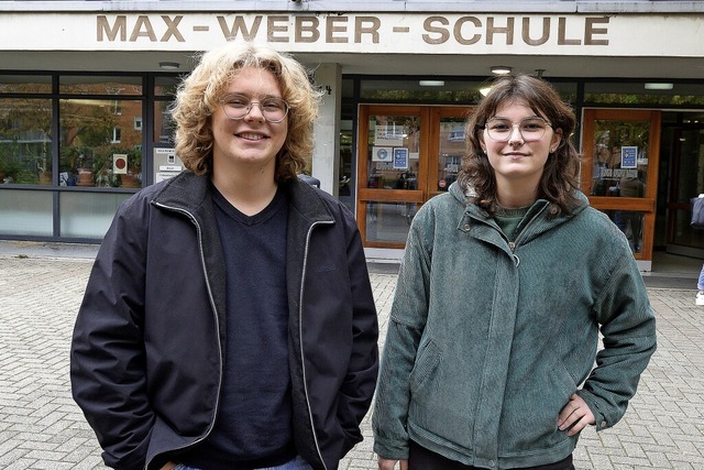 Valentin Leihs und Melissa Huber aus der 13. Klasse der Max-Weber-Schule  | Foto: Ingo Schneider