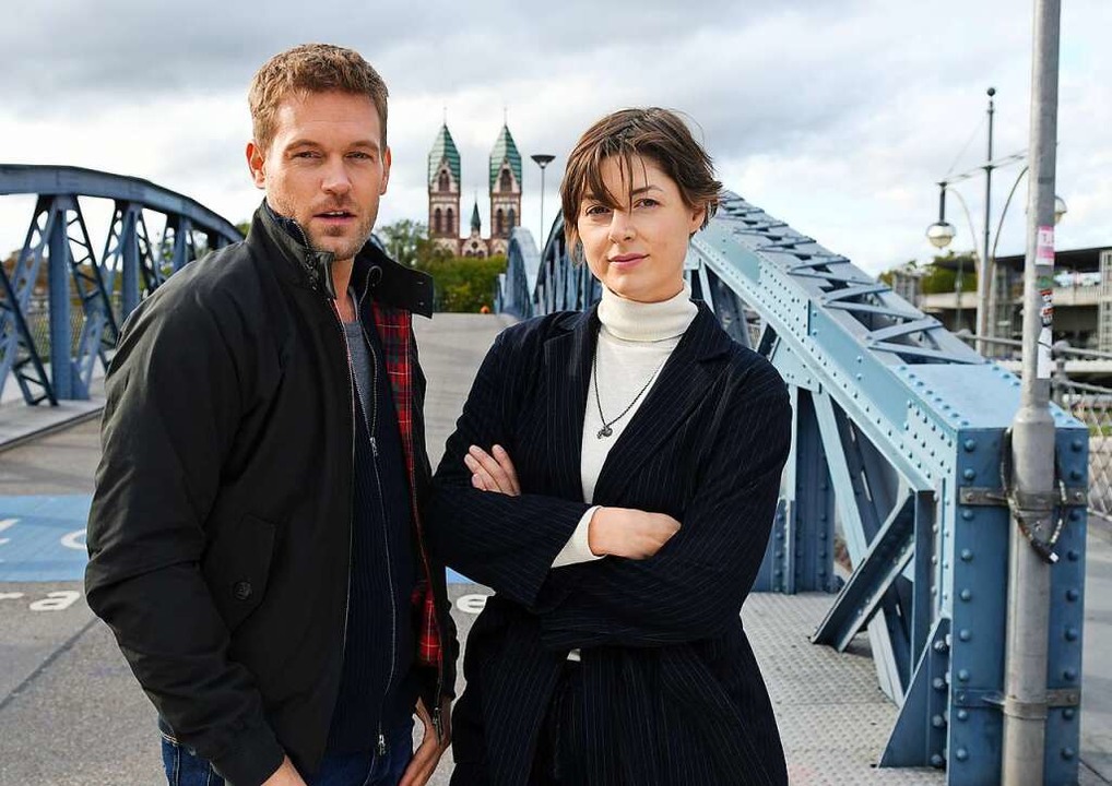 Die Ermittler: Dennis Danzeisen (Josch...und Tanja Wilken (Katharina Nesytowa).  | Foto: ZDF/Barbara Bauriedl