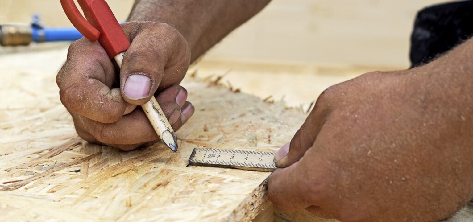 Holz gilt einer Reihe von Experten als der Baustoff des 21. Jahrhunderts.  | Foto: Gundolf Renze  (stock.adobe.com)