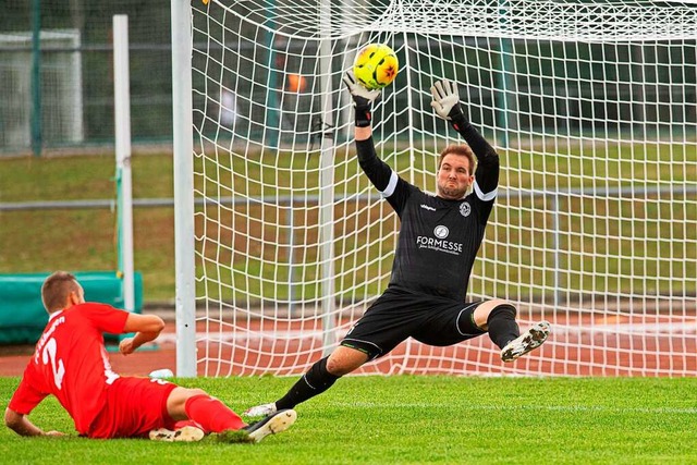 FCL-Torwart Raphael Albert war trotz der Niederlage ein Rckhalt.  | Foto: Wolfgang Scheu