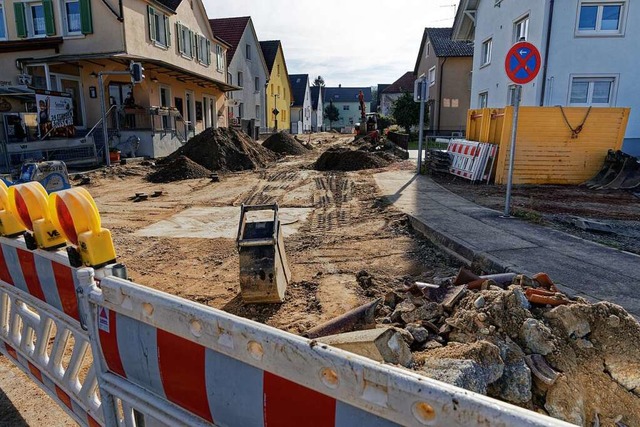 Die Bauarbeiten an der Bahnhofstrae i... im Ortschaftsrat ber den Sachstand.   | Foto: Martin Wendel