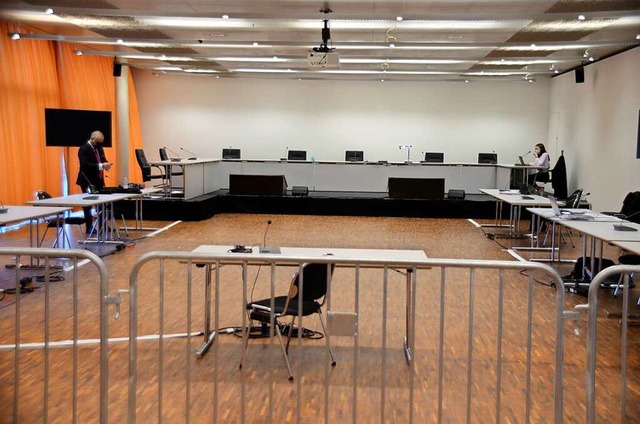 Zwei Konferenzrume im Erdgeschoss der...den in einen Gerichtssaal verwandelt.   | Foto: Hubert Rderer