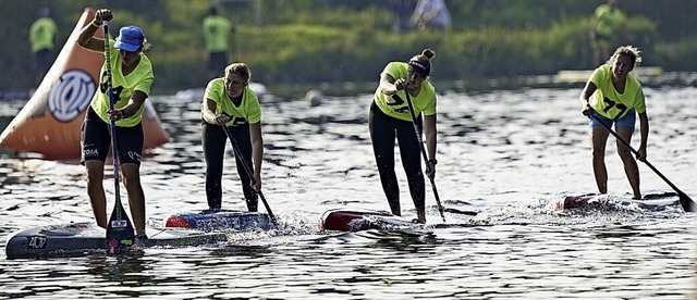 Tanja Ecker aus Wehr  (links) lie den...ft Flachwasser in Bochum keine Chance.  | Foto: Jrg Petzel