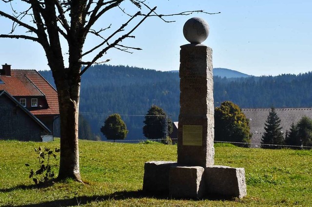 Eine neue Naturschutz-Stele ist im kle...reis auf dem Thurner enthllt worden.   | Foto: Thomas Biniossek