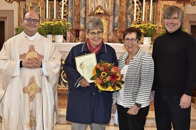 Monika Schwer singt seit 40 Jahren im Kirchenchor