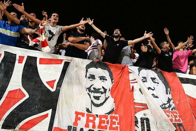 Die gyptische Ultra-Szene, hier Fans ...Frhlings mit auf die Strae gebracht.  | Foto: Mohamed Hossam