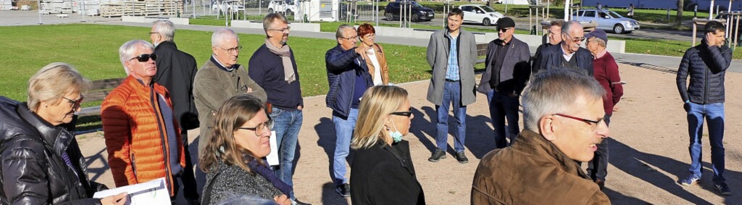Im Rheinpark gab Bauamtsleiter Christi... Auskunft über  anstehenden Maßnahmen.  | Foto: Stadtverwaltung Weil am Rhein/Bähr