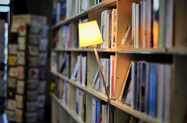 Hier kann geschmkert werden: Buchladen in der Rainhofscheune  | Foto: Kathrin Blum