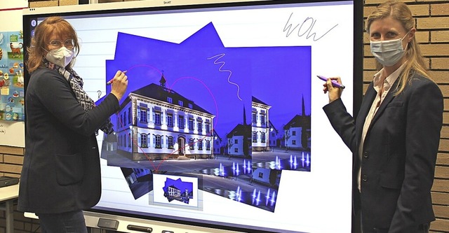 &#8222;Ein Herz fr Ringsheim&#8220; l...r Prsentation der neuen Smartboards.   | Foto: Adelbert Mutz