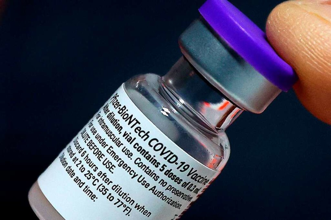 Zur Auffrischung werden nur mRNA-Impfstoffe genutzt.  | Foto: RONNY HARTMANN (AFP)