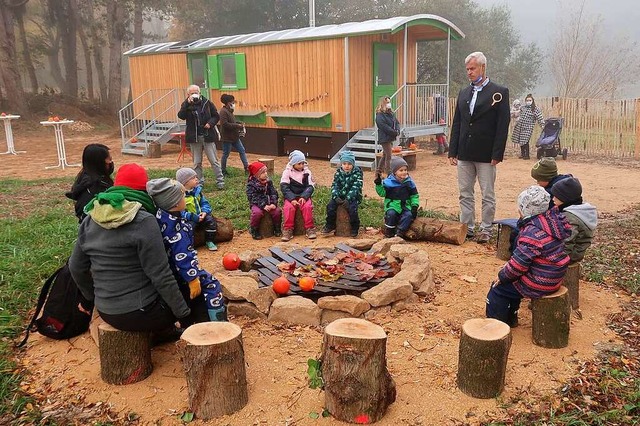 Kinder des Oberlin-Kindergartens durft...liver Rein den Kindergarten einweihen.  | Foto: Christine Weirich