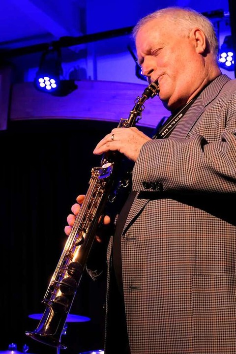 Pierre Paquette am Saxophon...  | Foto: Hans-Peter Müller
