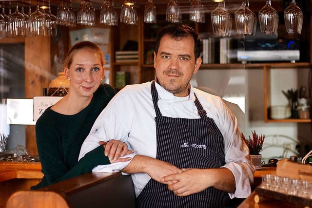 Das Wirtspaar Melanie Skodzik und Mart...igaststtte Hieronymus in Schmieheim.   | Foto: Erika Sieberts