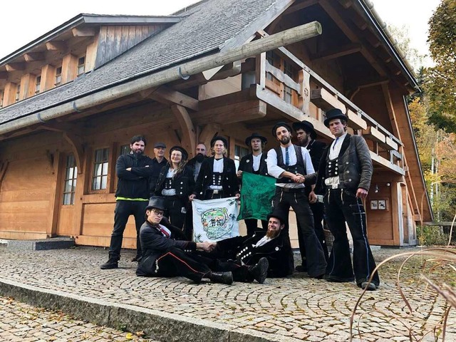 Fr eine Woche in Hinterzarten: Wander...von Oswald Ganter (zweiter von links).  | Foto: Tanja Bury