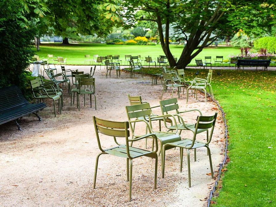 So stehen sie im Jardin du Luxembourg....ühle soll aber einen Grauton bekommen.  | Foto: Olivier Rateau