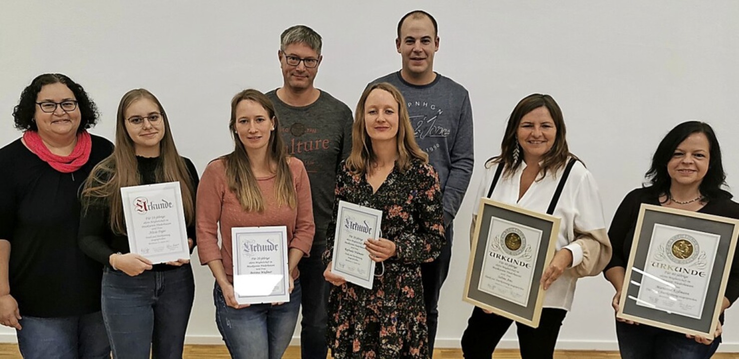 Mehrere Mitglieder des Musikvereines Niederhausen wurden geehrt.  | Foto: Daniel Fischer