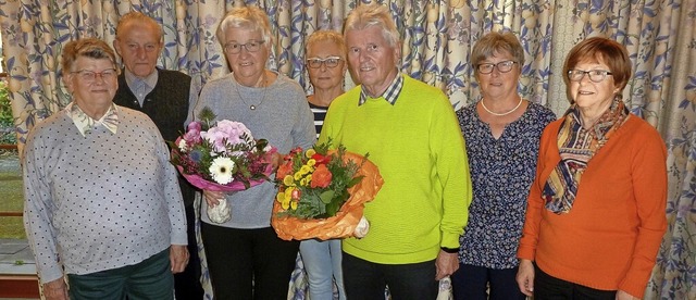 Der Krankenverein St. Trudpert leistet...lterin Irma Pfefferle (hinten Mitte).   | Foto: Eberhard Gross