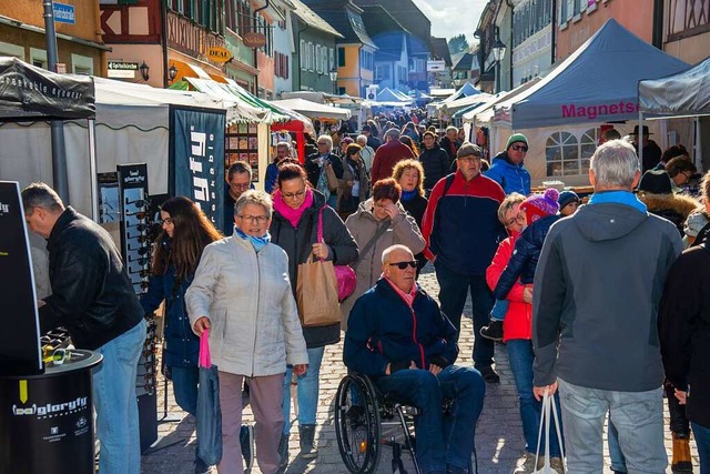 Auf dem Ettenheimer Martinimarkt gilt in diesem Jahr Maskenpflicht.  | Foto: Olaf Michel