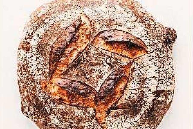 Ein Buch über die Kunst des Brotbackens – mit Sauerteig