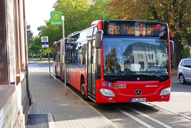 Sechs Buslinien fhren durch Rheinfeld...Regionalspital in Rheinfelden/Schweiz.  | Foto: Dora Schls