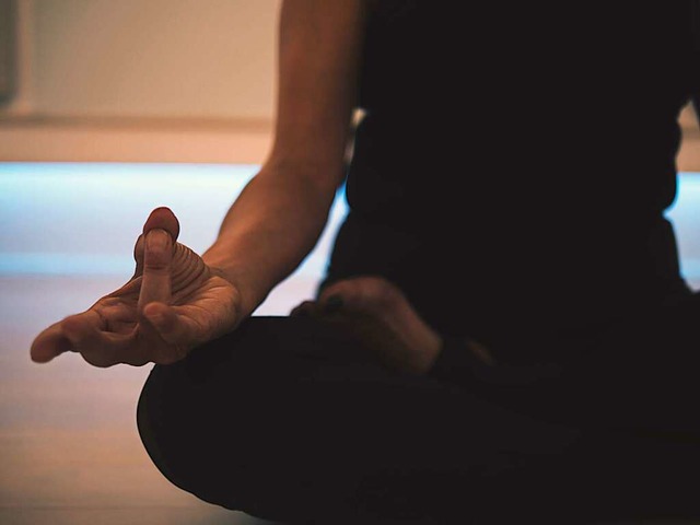 Durch Meditation zur Ruhe kommen  | Foto: Jd Mason (Unsplash.com)