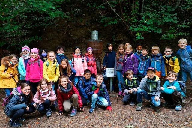 Waldkircher Schüler bitten um Spenden für den Ritterwanderweg