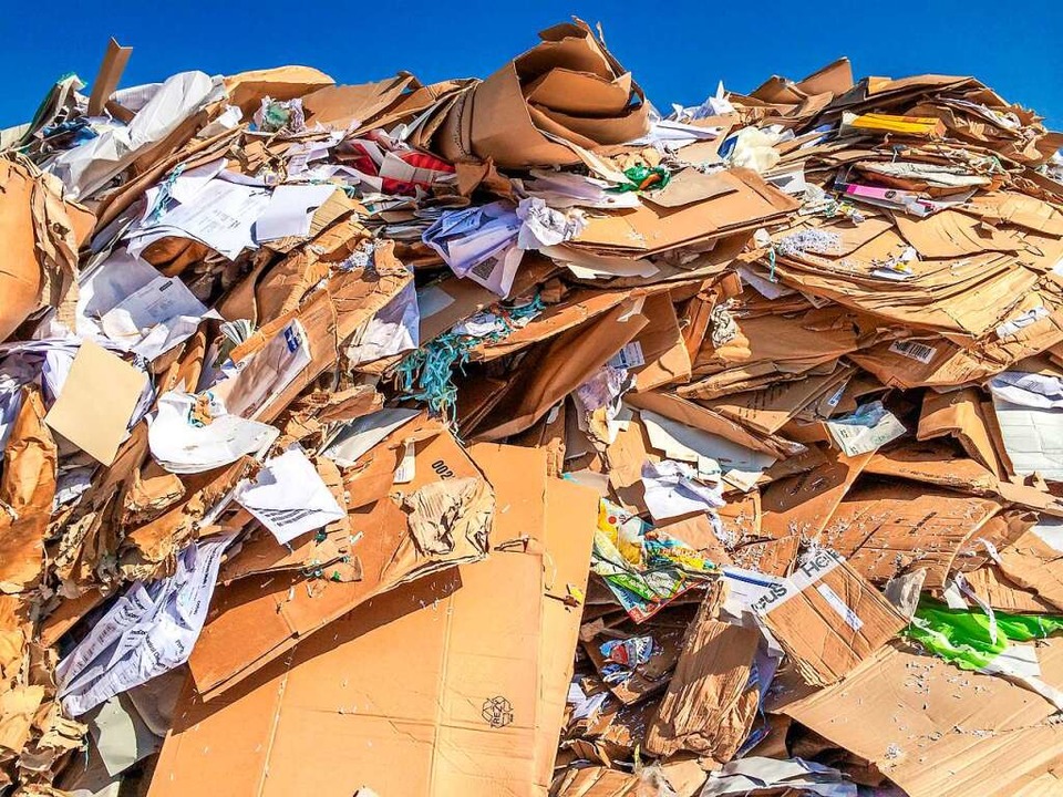 Altpapier ist derzeit begehrt und kann teuer verkauft werden.  | Foto: Sina Ettmer (Adobe Stock)