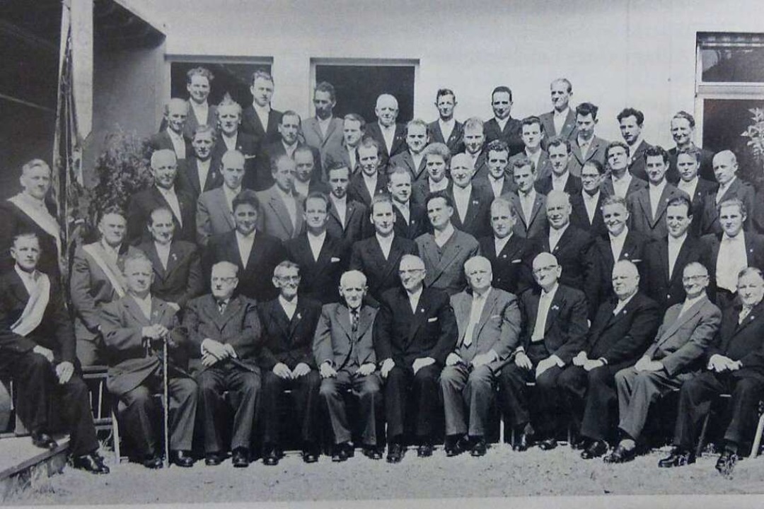 Der Männergesangverein  &#8222;Eintrac...zum 100-jährigen Bestehen im Jahr 1961  | Foto: Chronik der Gemeinde Merzhausen