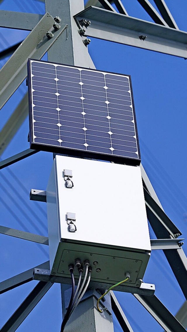 Die Wetterstationen werden mit Solarpanel und Akku betrieben.  | Foto:  Transnet BW