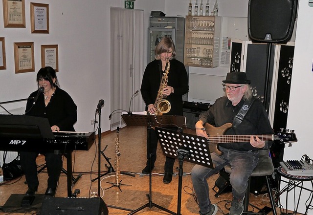 Musik im Weingut mit Anja Kegel, Petra Koprian und Martin Grlin.  | Foto: Yvonne Siemann