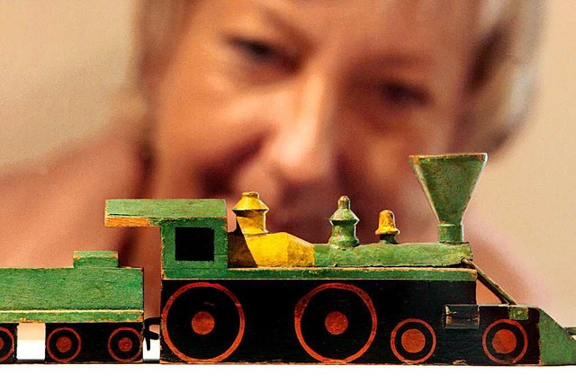 Ein Klassiker: die Spielzeug-Eisenbahn.  | Foto: Waltraud Grubitzsch