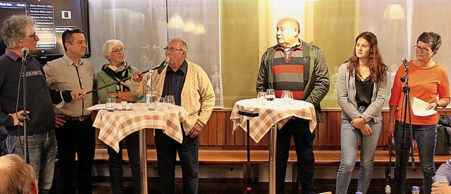 Die Moderatoren Friedhelm Roth (links)...orner (von links)  manches Geheimnis.   | Foto: Reiner Beschorner