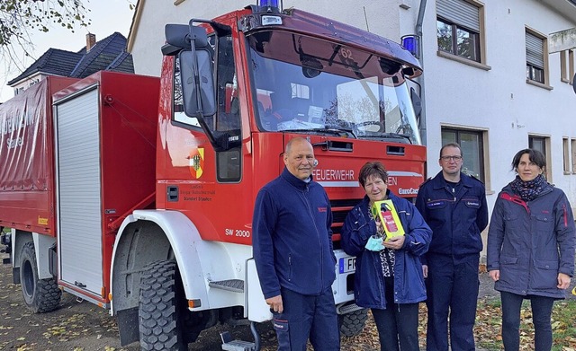 Freude ber die vom Gewerbeverein gesa...Schenk, Stephan Asanger, Simone Schenk  | Foto: Feuerwehr Staufen