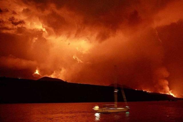 Fotos: Vulkan auf La Palma spuckt weiter Lava