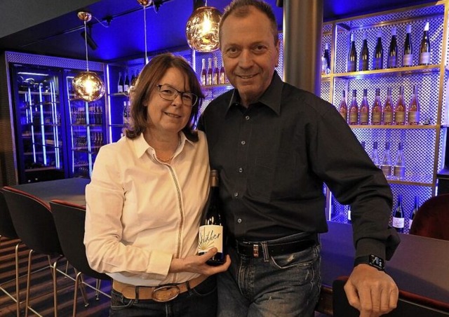 Ruth und Rainer Schler haben sich mit dem Genussspielhaus einen Traum erfllt.   | Foto: Claudia Kleinhans