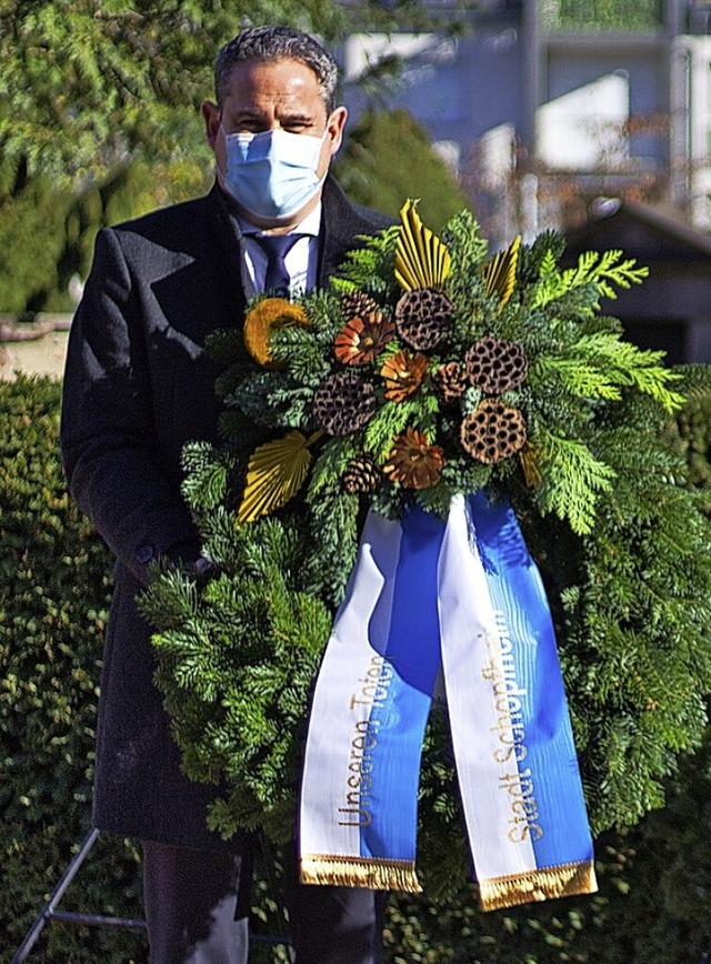 Wie 2020 wird Brgermeister Dirk Harsc...pfheim wieder einen Kranz niederlegen.  | Foto: Stadt Schopfheim