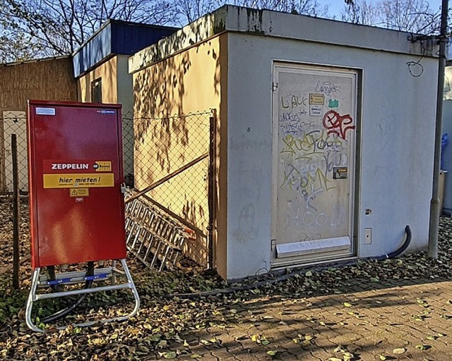 Die Trafo-Station am VfR-Clubheim soll erneuert werden.  | Foto: Julius Wilhelm Steckmeister