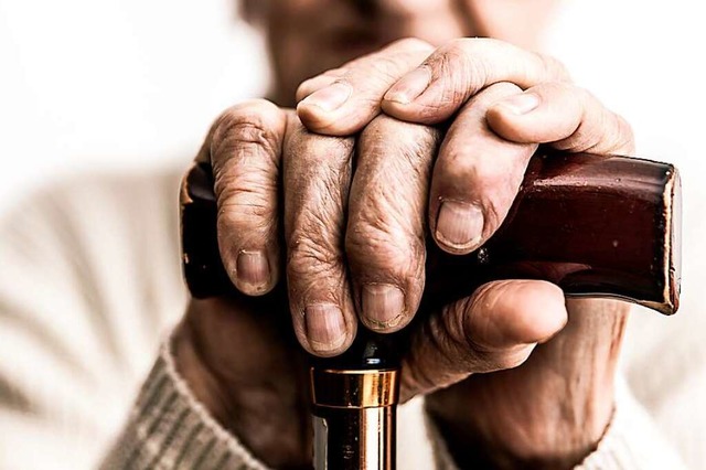Darf der Mietvertrag alter Menschen wegen Eigenbedarfs gekndigt werden?  | Foto: oneinchpunch  (stock.adobe.com)