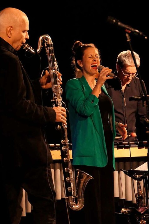 Neele Pfleiderer (Stimme), Michael Kie...ssklarinette, Alt- und Sopransaxophon)  | Foto: Hans-Peter Mller