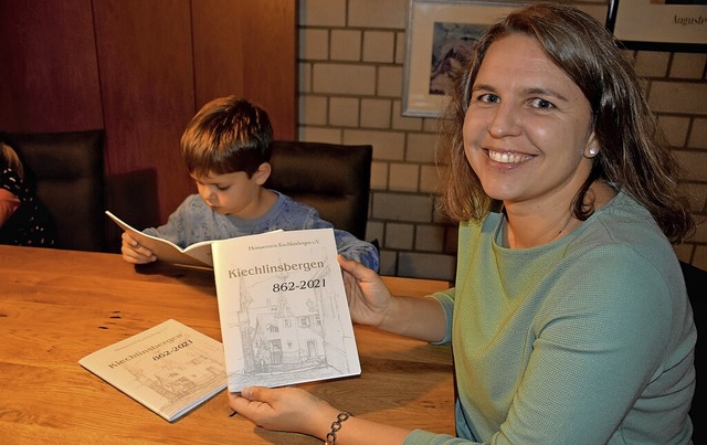 Karolin Schwiderski freut sich ber di...eimatverein auf den Weg gebracht hat.   | Foto: Roland Vitt