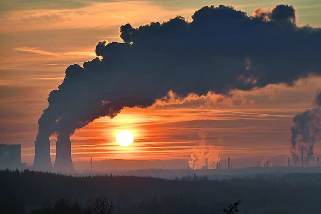 Das Kohlekraftwerk Lippendorf sdlich ...der Kohleverstromung zu verabschieden.  | Foto: FrankHoemann/SVEN SIMON via www.imago-images.de